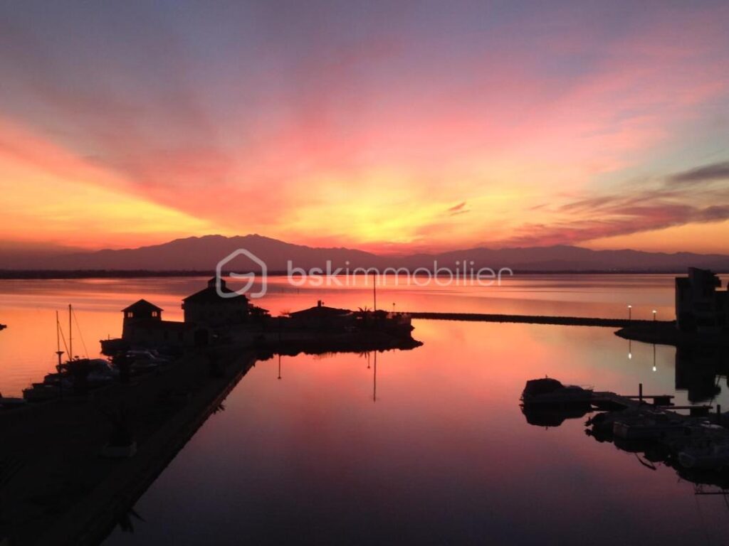 Charmant petit appartement 36m2 en copropriété avec vue exceptionnelle – 3 pièces – 1 chambre – 35 m²