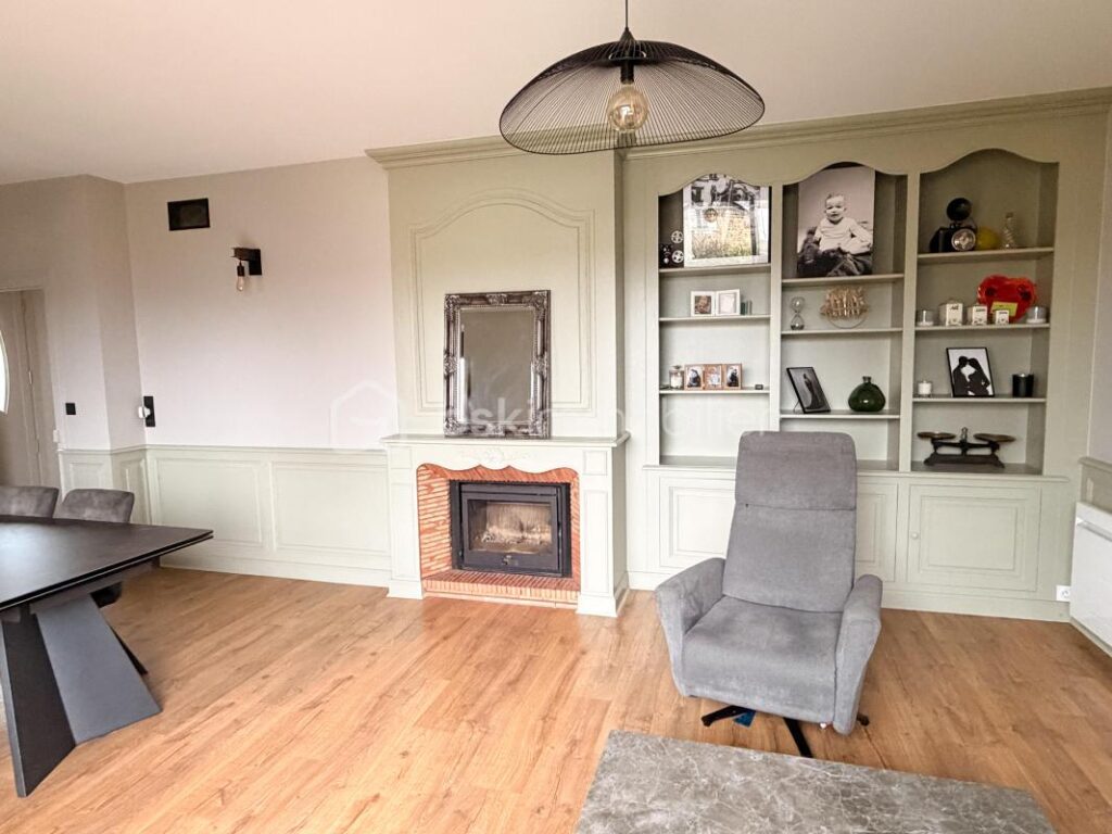 En Exclusivité, Maison de ville de 131m2 – 5 pièces – 3 chambres – 131 m²