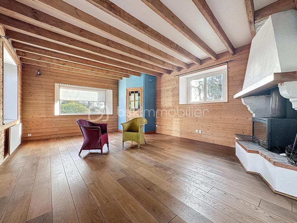 Belle maison en pierres 3 chambres + Jardin / Parking / Portail motorisé – 4 pièces – 3 chambres – 120 m²