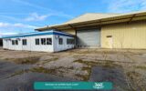 Terrain constructible avec entrepôt commercial de près de 5 000m² – NR pièces – NR chambres – 10676 m²