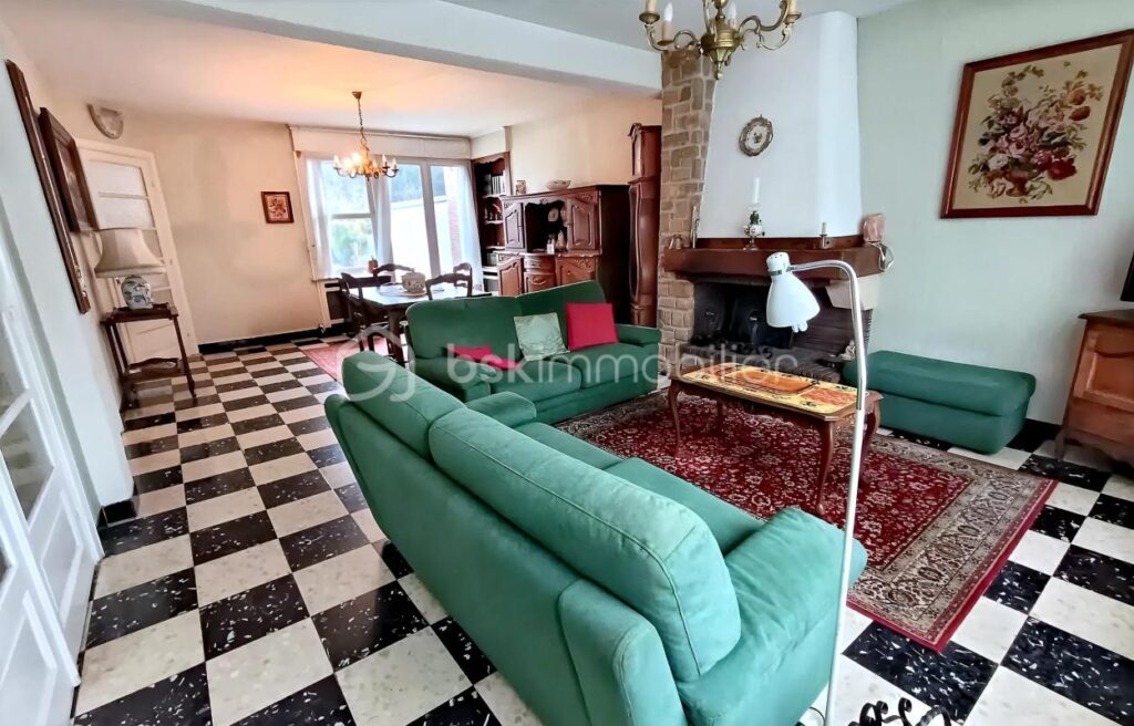 SECTEUR TOP MAISON SEMI INDIVIDUELLE LUMINEUSE, EN RETRAIT DE RUE – BEAU JARDIN GRAND GARAGE DEPENDANCES – 4 pièces – 3 chambres – 107 m²