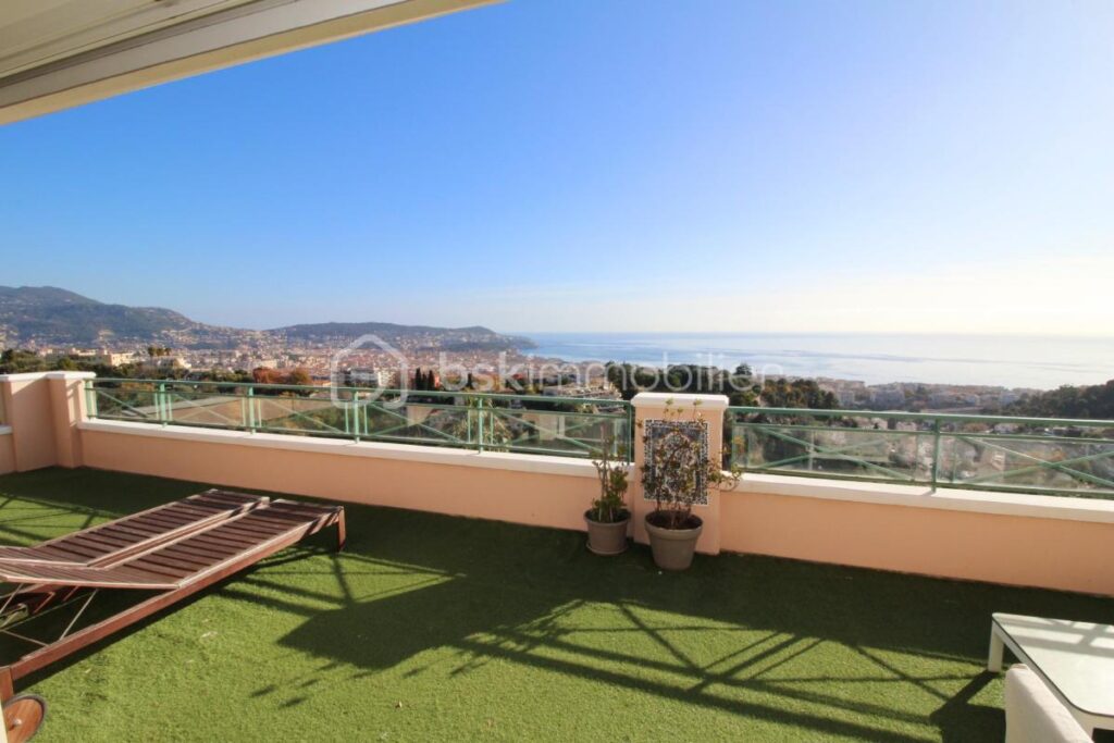 Penthouse 122m2 4 Pièces Vue Mer Au calme a vendre – 4 pièces – 3 chambres – 122 m²