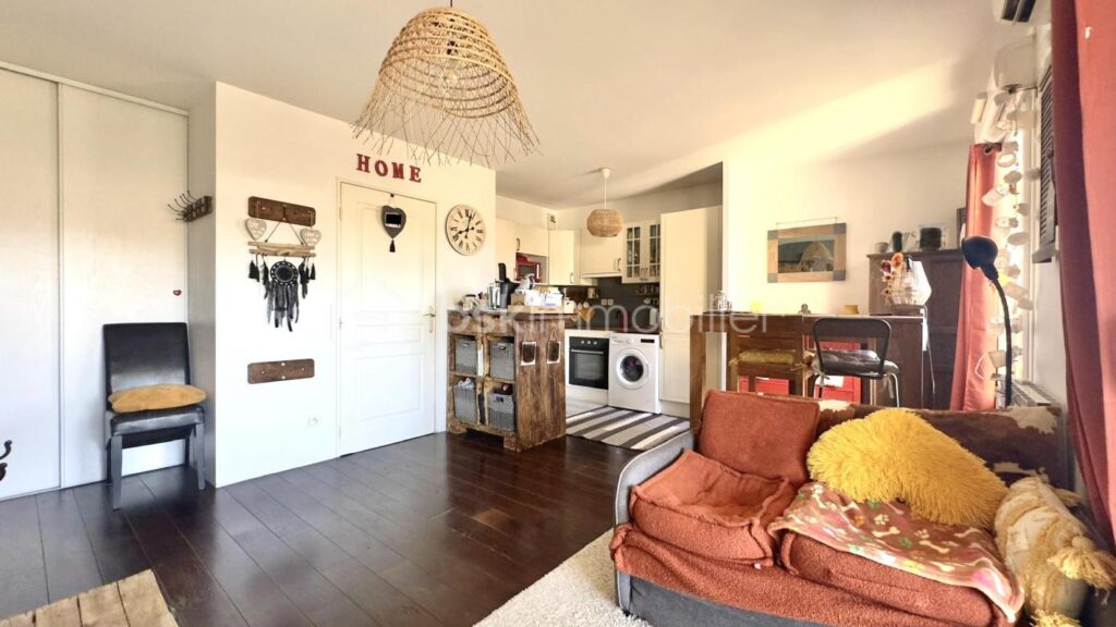 ACHAT d’un Appartement T2, 1 chambre. Etage 3/3 – 2 pièces – 1 chambre – 44 m²