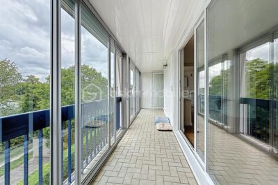 Triel sur Seine – Bel appartement lumineux de 4 pièces avec balcon, vue sur SEINE avec cave et parking privé – 4 pièces – 2 chambres – 80 m²