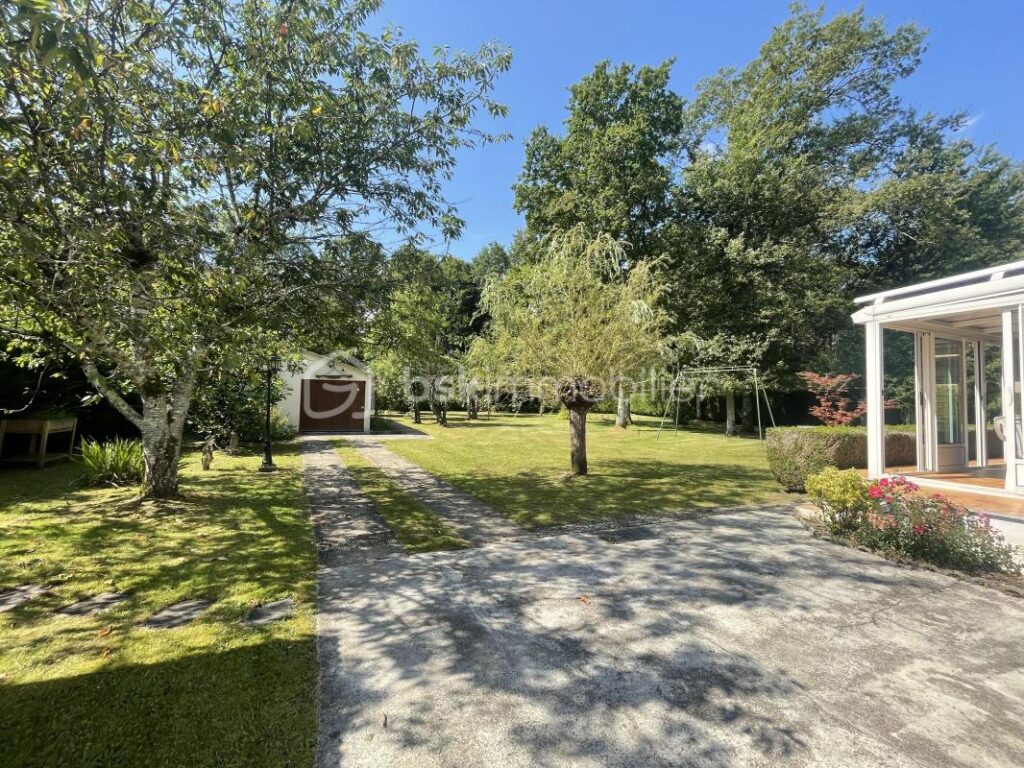 Maison 5 pièces 3 chambres – 4 pièces – 3 chambres – 114 m²