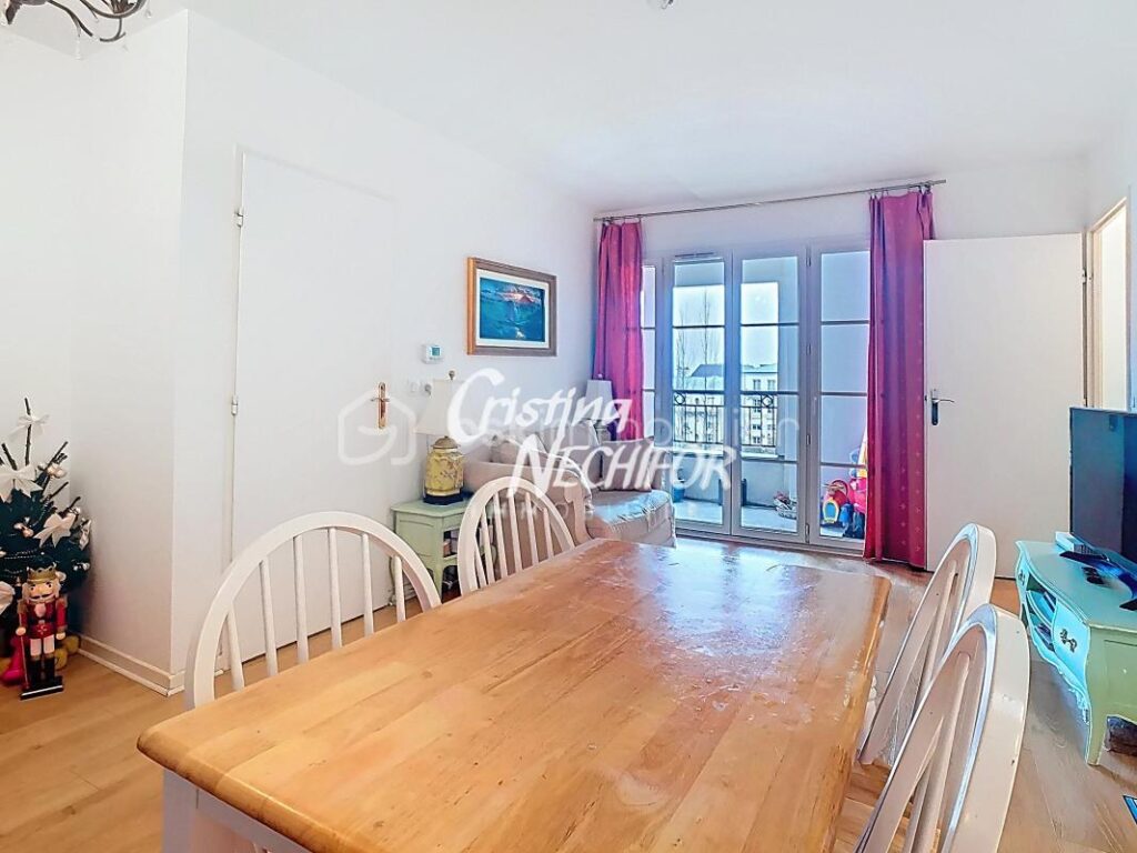 À VENDRE – Appartement 2 pièces avec une loggia– Dernier étage – Une place de parking – SERRIS (77700) – 2 pièces – 1 chambre – 45 m²