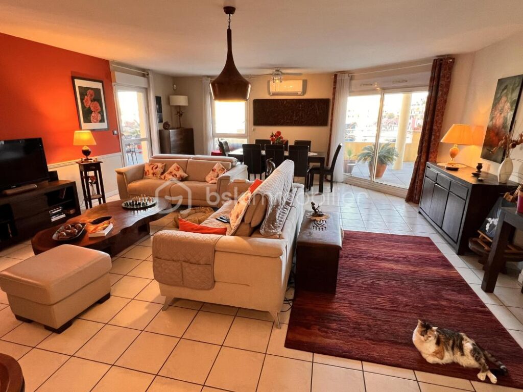 Appartement 95m2 + 56m2 de terrasse – 4 pièces – 2 chambres – 95 m²