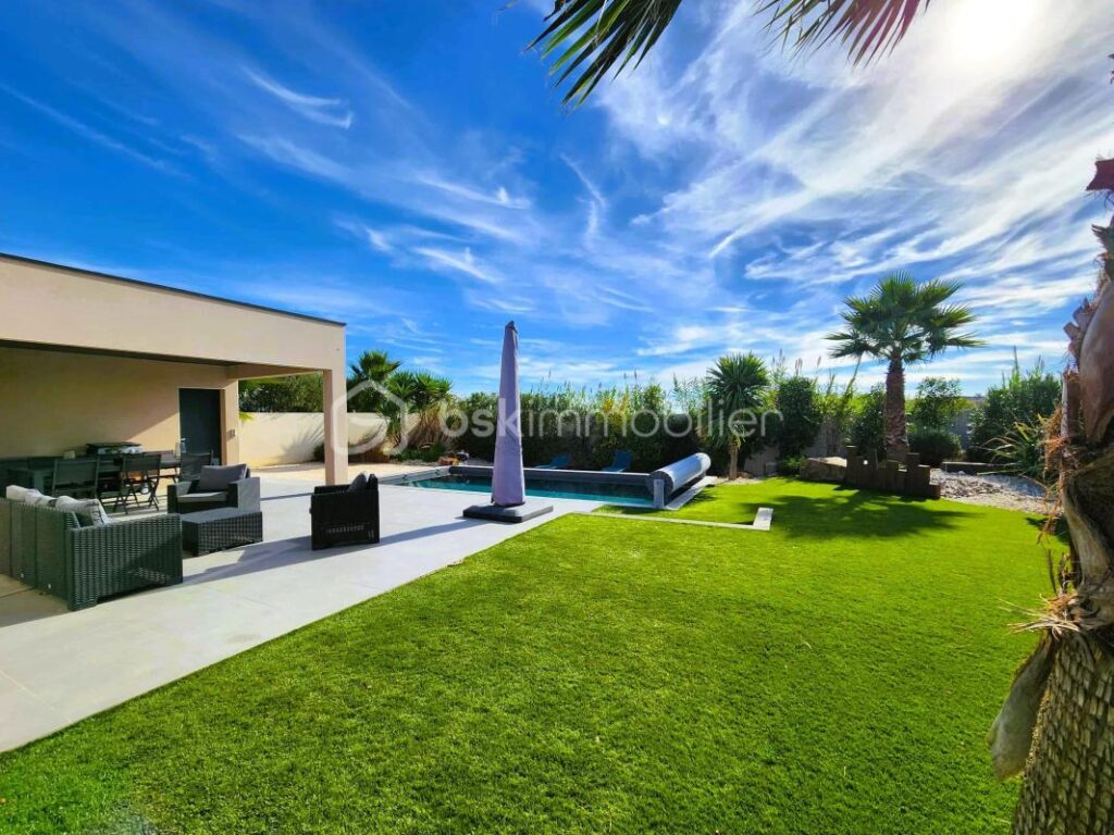 Superbe villa de plain-pied à trois kilomètres de Pézenas – 4 pièces – 3 chambres – 134 m²