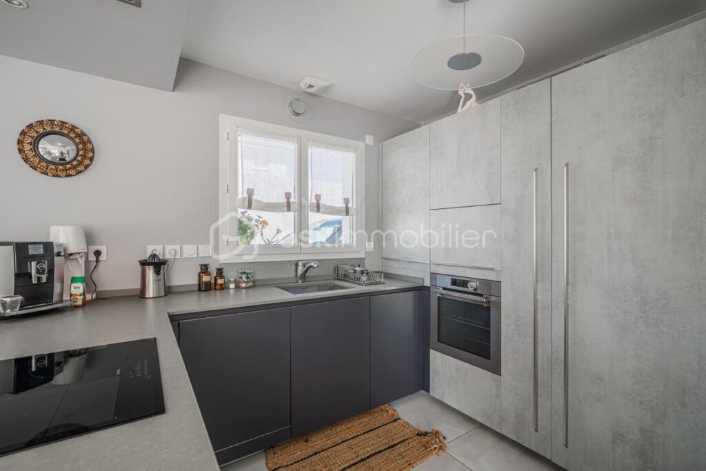 Maison 102 m2 – 4 pièces – 3 chambres – 102 m²