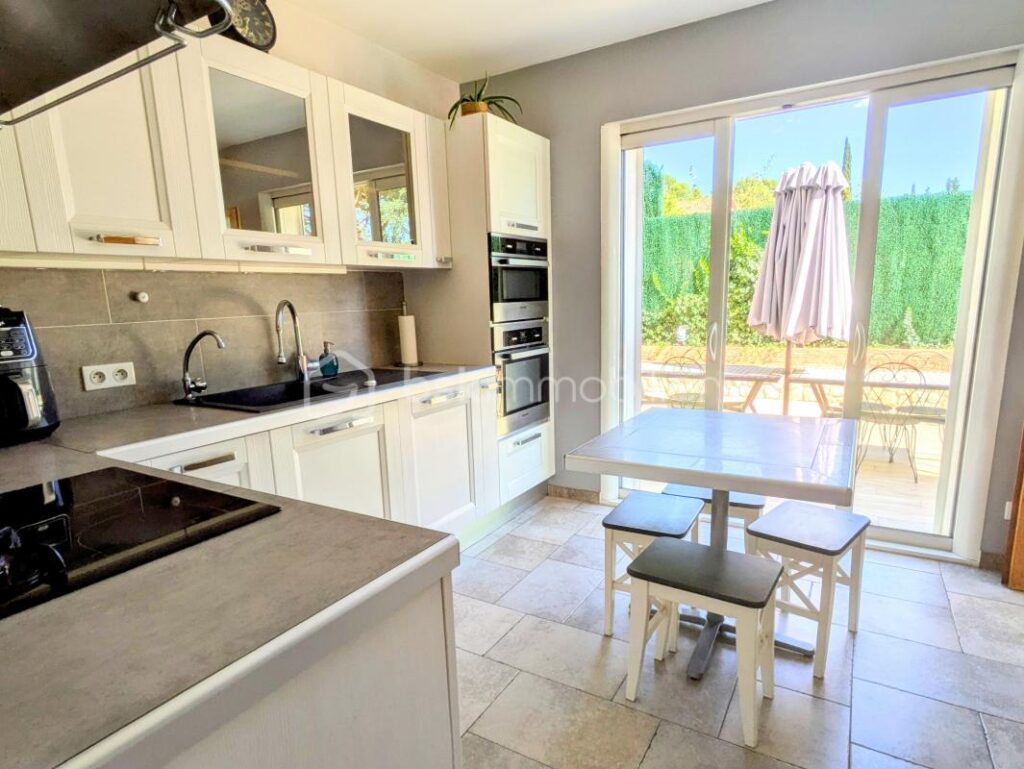 Maison contemporaine de 139m2 – 6 pièces – 4 chambres – 139 m²