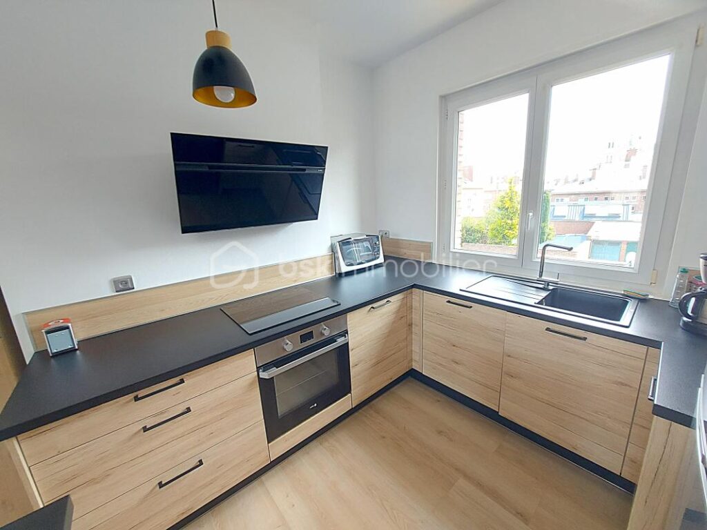 Appartement T3 entièrement rénové au CENTRE-VILLE D’AMIENS !!! – 3 pièces – 2 chambres – 54 m²