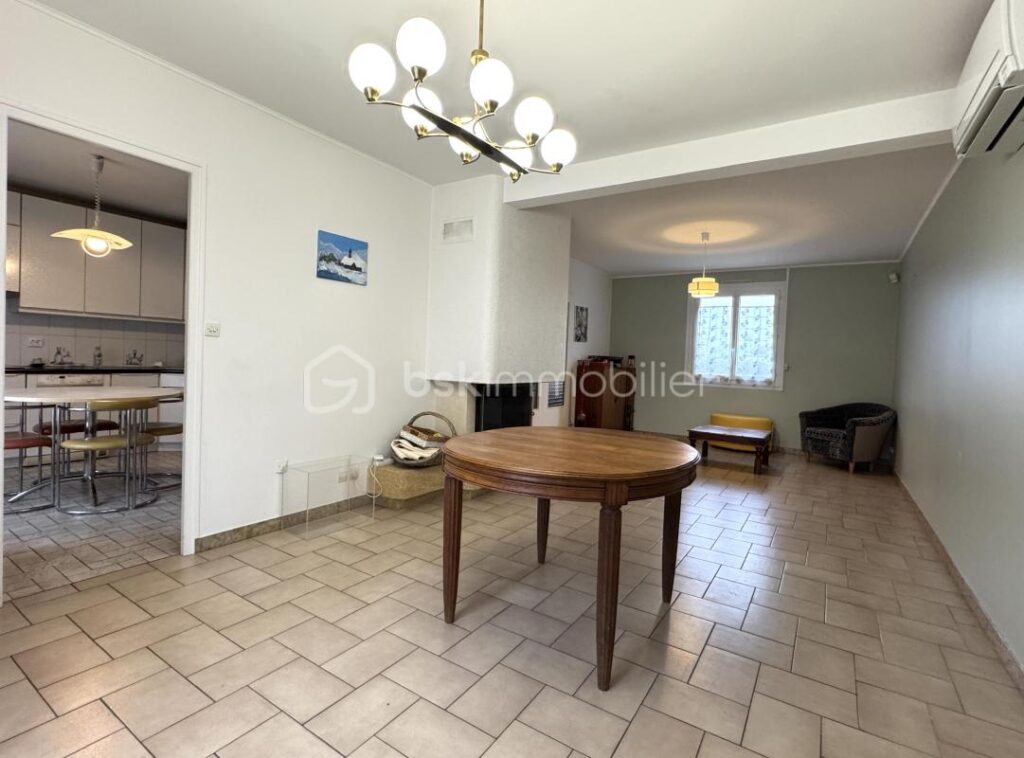 À vendre – Maison indépendante de plain-pied 101m2 avec sous-sol total – Poincy (à 2 min de Meaux) – 4 pièces – 3 chambres – 105 m²