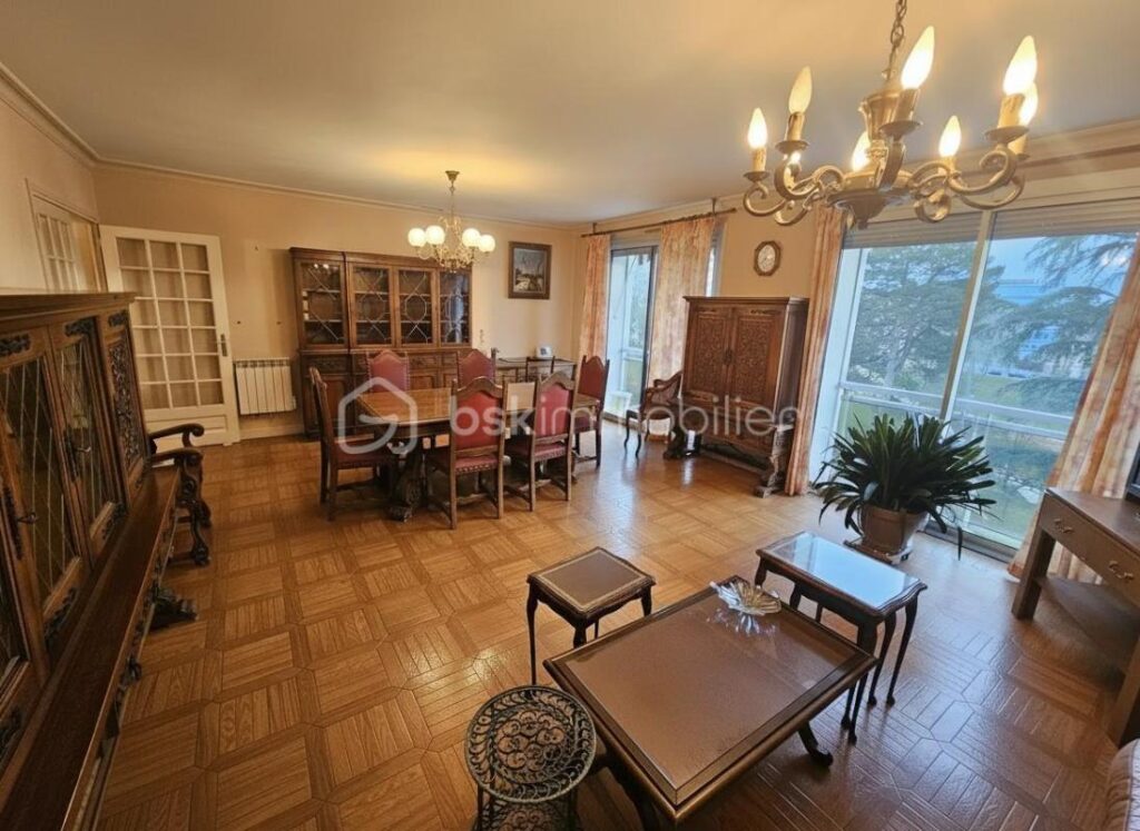 Appartement plein entre ville de Roanne – 4 pièces – 2 chambres – 92 m²