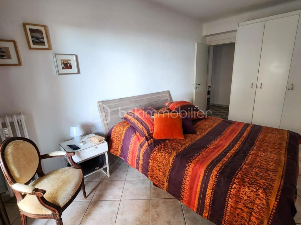 Appartement 3 pièces avec balcon • vue mer • 30m des plages – 3 pièces – 2 chambres – 70 m²