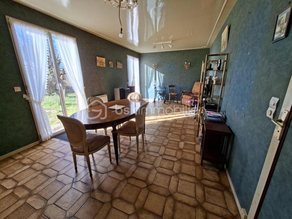 Pavillon traditionnel de plain-pied à Cheroy – 4 pièces – 3 chambres – 85 m²