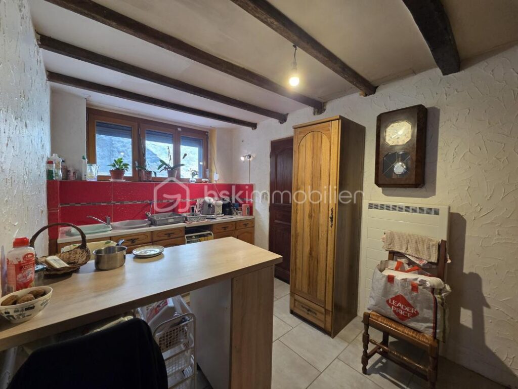 Maison de ville – 6 pièces – 3 chambres – 151 m²