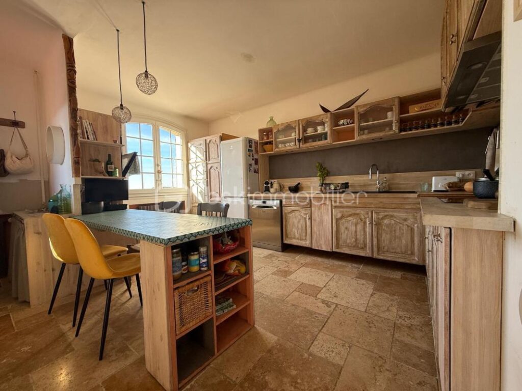 Maison familiale avec vue panoramique – Calme absolu – T4 + 4 – 4 pièces – 3 chambres – 148 m²