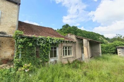 Grande Maison de Village en Pierres de 153 m2 à Allas les Mines – 6 pièces – 4 chambres – 153 m²