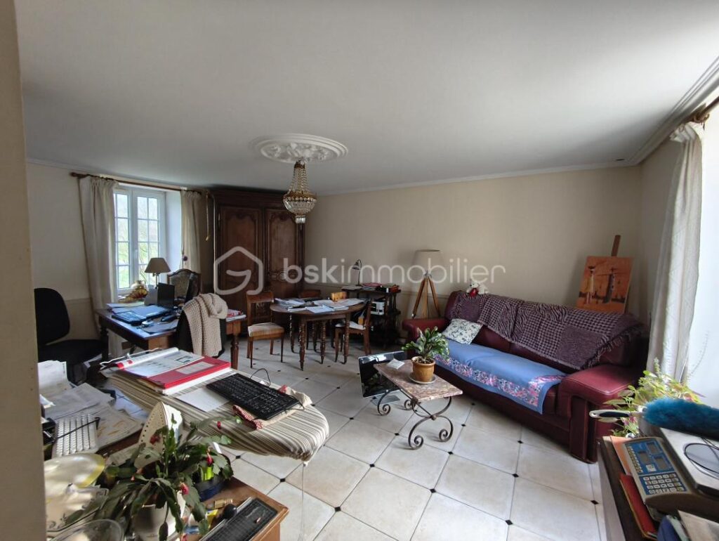 Maison de charme en pierre – Volumes, lumière et sérénité au cœur des marais – 7 pièces – 4 chambres – 245 m²