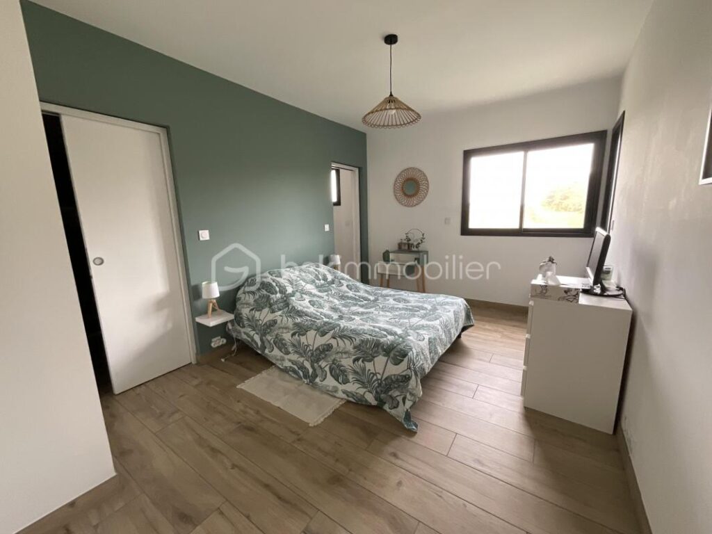 À saisir – 5 pièces – 3 chambres – 123 m²