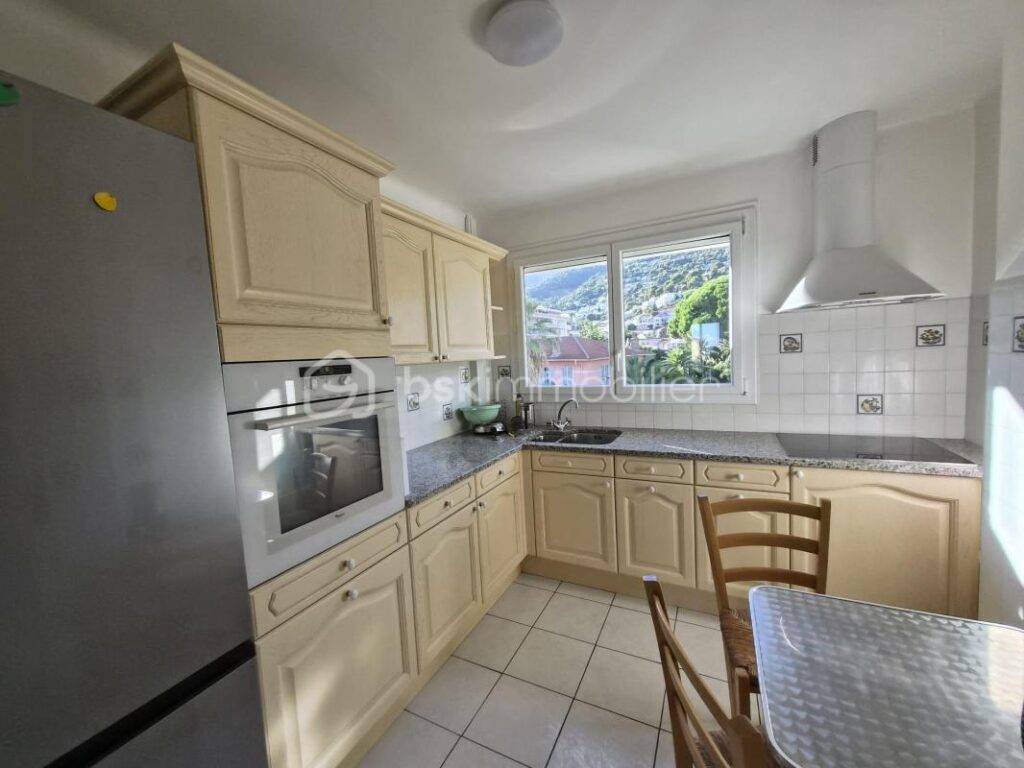 ✨ Superbe 2 pièces avec terrasse et vue mer panoramique – Carnolès ✨ – 2 pièces – 1 chambre – 60 m²