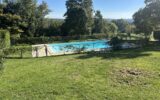 CHÂTEAU et SA MAISON de Gardien – VUE -TERRAIN – PISCINE – DÉPENDANCES – NR pièces – 12 chambres – 722 m²