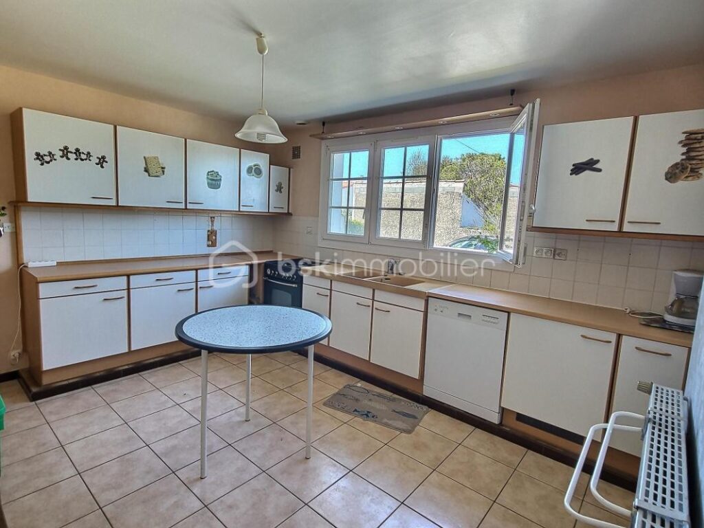 Maison 5 pièces, 143 m² sur terrain de 700 m² – Barbâtre (85630) – 5 pièces – 4 chambres – 143 m²