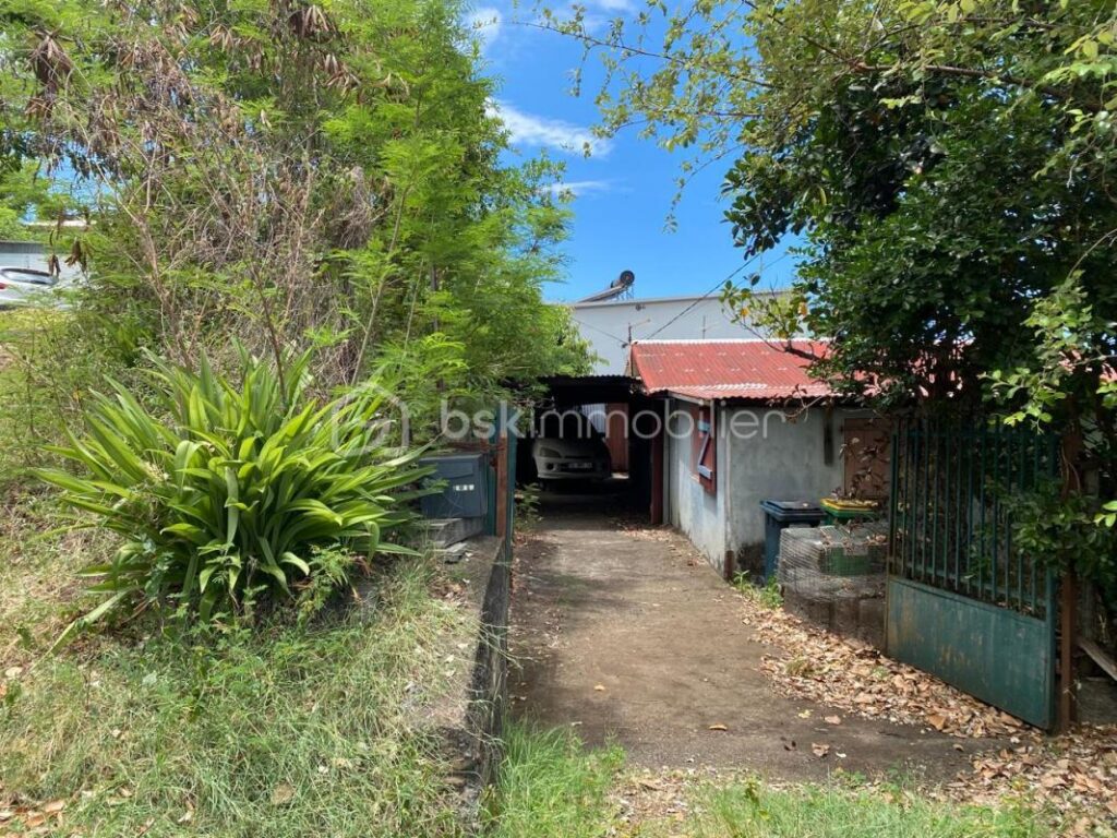 Terrain de 823m2 Saint-Leu Stella – NR pièces – NR chambres – 823 m²