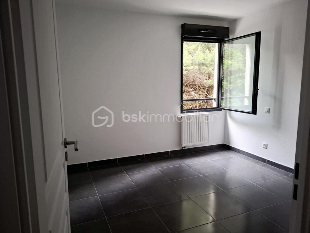 APPARTEMENT T3 PROCHE CENTRE – 3 pièces – 2 chambres – 69 m²