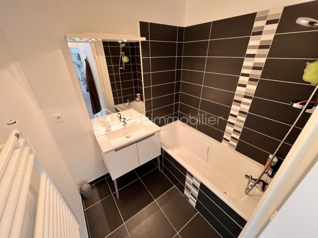 Appartement 4 Pièces 90 m2 – 4 pièces – 3 chambres – 88 m²