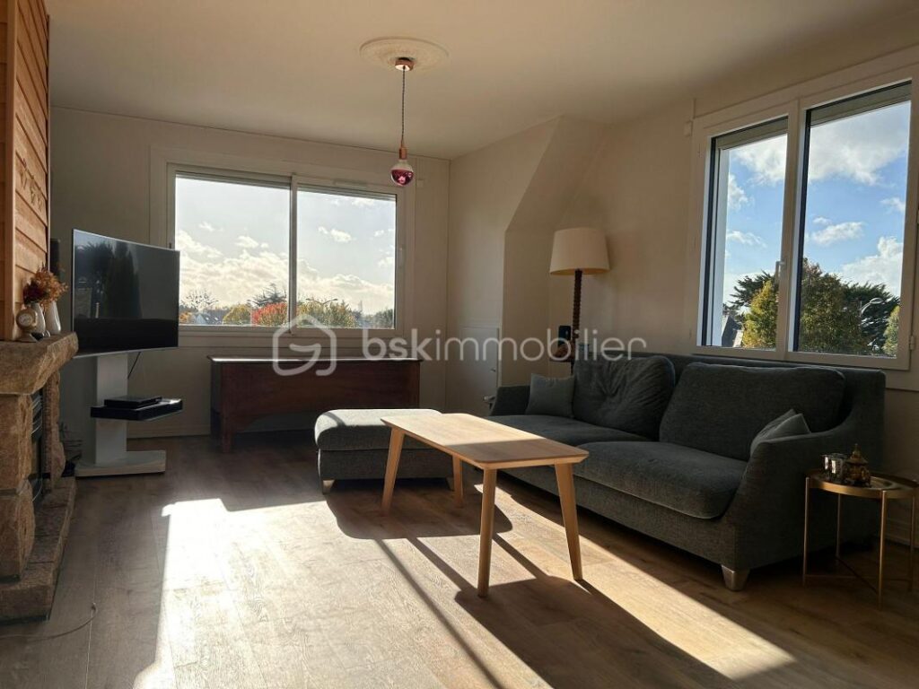 A Lancieux – Proche de la plage – Superbe appartement de 98,90 m² avec garage et parking – 5 pièces – 4 chambres – 98 m²