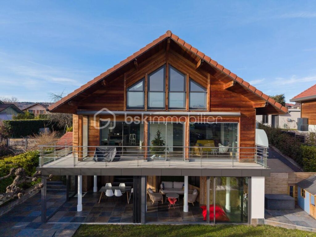 Magnifique villa contemporaine / Vue panoramique – 6 pièces – 3 chambres – 212 m²