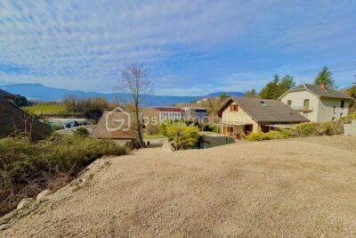 🌟 RARE À LA VENTE – TERRAIN D&rsquo;EXCEPTION À CHAMBÉRY 🌟 – NR pièces – NR chambres – 2269 m²