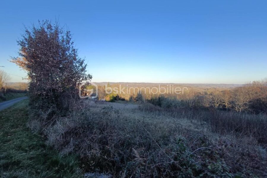 Terrain à vendre à Le buisson de cadouin