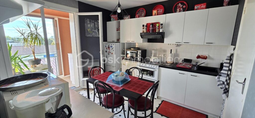 APPARTEMENT F3 avec cave et garage – 3 pièces – 1 chambre – 60 m²