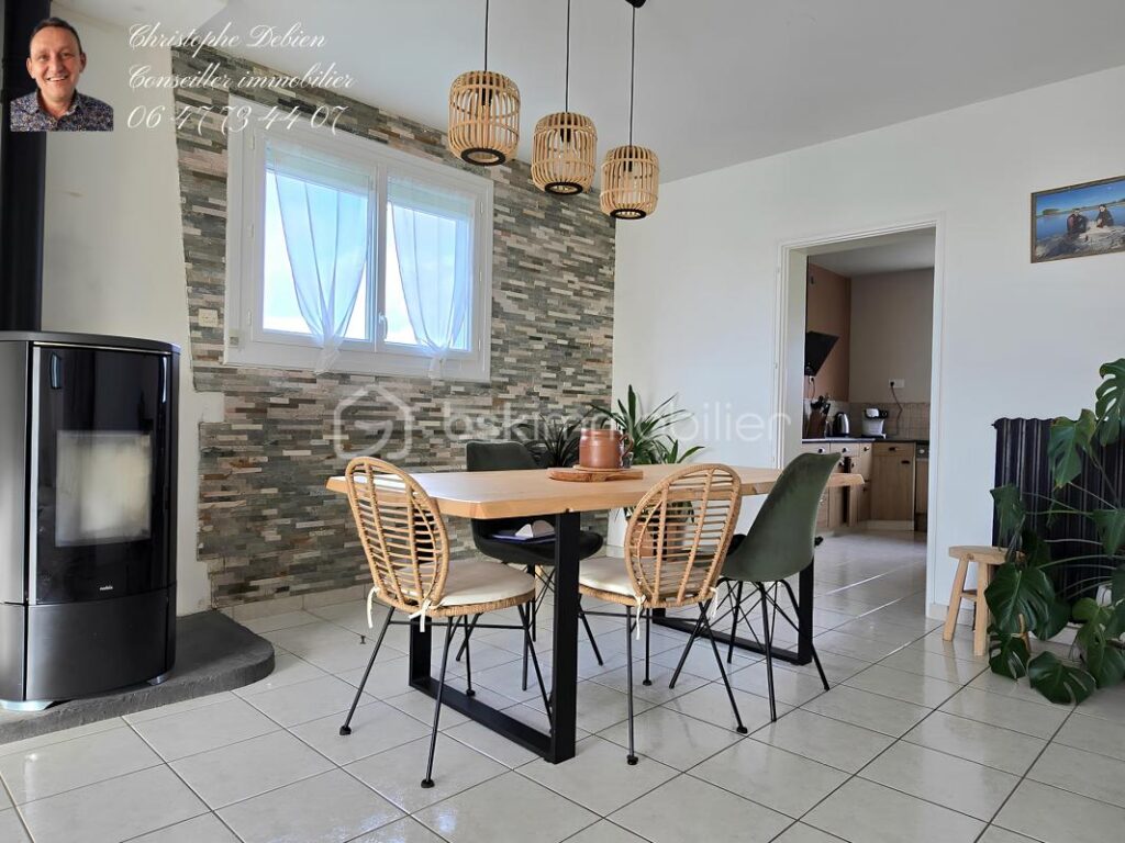 MAISON LUMINEUSE / VUE SUR LA NATURE / 108M² HABITABLES / 2 CHAMBRES / VÉRANDA / GRAND SOUS-SOL / PARCELLE 1328M² / CHAVAGNES-EN-PAILLERS – 5 pièces – 2 chambres – 108 m²