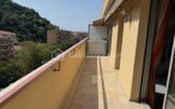 Rare à Menton – Grand duplex lumineux au dernier étage, avec terrasse et vue dégagée – 4 pièces – 3 chambres – 95 m²