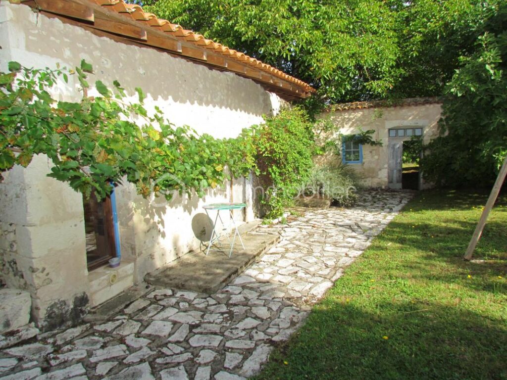 MENSIGNAC (24350) Près PERIGUEUX ,MAISON PERIGOURDINE de 223 m² à COUP DE COEUR !! – 7 pièces – 5 chambres – 223 m²