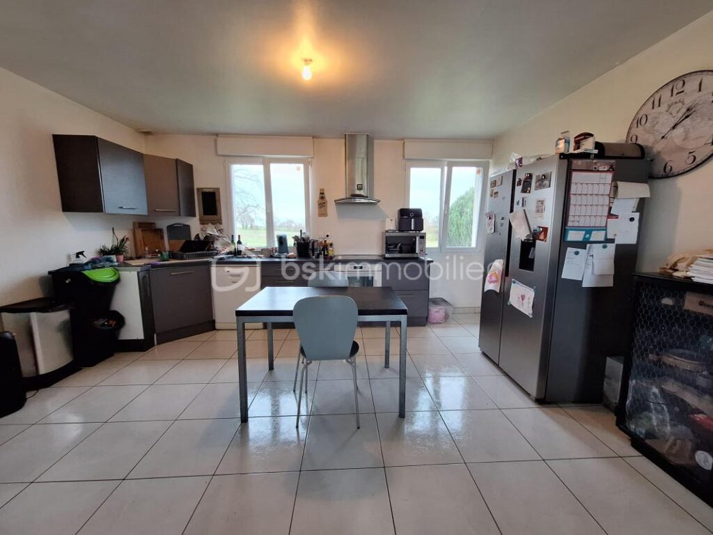 Maison 4 pièces à la campagne – 4 pièces – 2 chambres – 85 m²