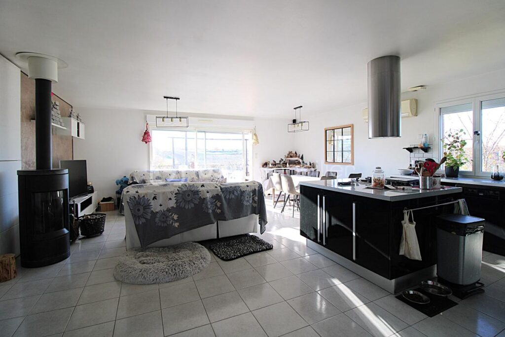 MAISON TYPE 4 DE 105 M² PLAIN PIED – 5 pièces – 4 chambres – 105 m²