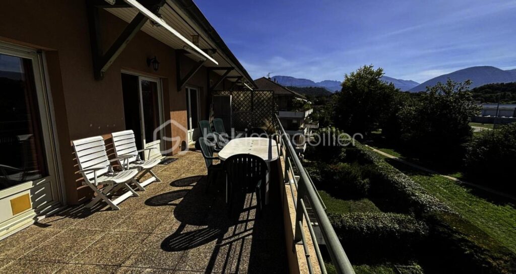 Duplex T5 en dernier étage – Terrasse de 30 m² – 5 pièces – 4 chambres – 110 m²