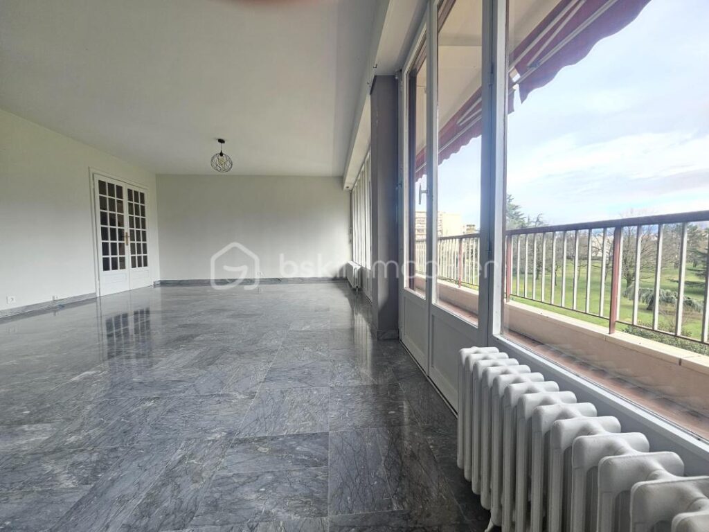 Superbe T4 transformé en T3 – Vue dégagée sur Parc – Echirolles – 4 pièces – 2 chambres – 95 m²