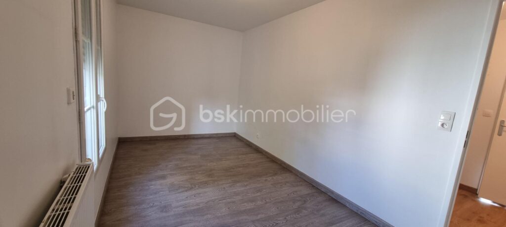 Appartement F2 Persan – 2 pièces – 1 chambre – 48 m²