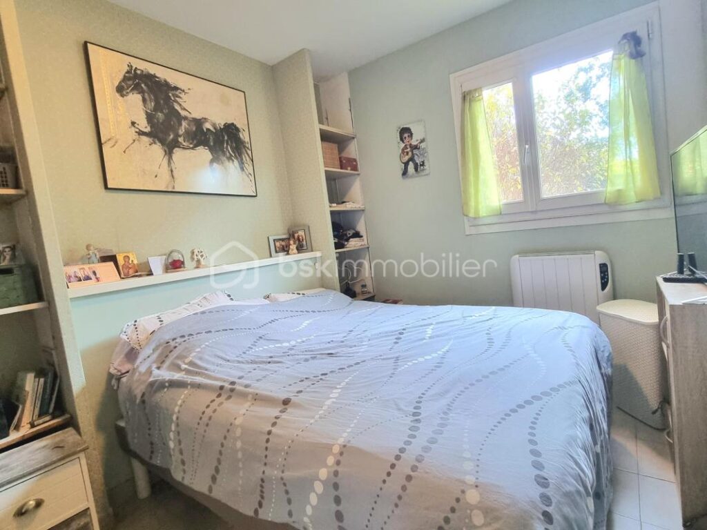 LE CANNET (06110) – APPARTEMENT F3 DE 70M2 AVEC TERRASSE, PARKING, CAVE – PROCHE DES COMMODITÉS/COMMERCES ET DU QUARTIER PALESTRE – CALME ET SANS VIS A VIS – 3 pièces – 2 chambres – 70 m²