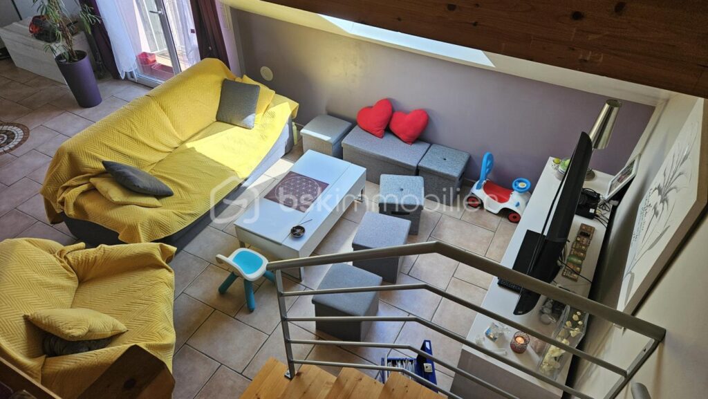 Maison de village 127 m² – 4 pièces – 3 chambres – 127 m²