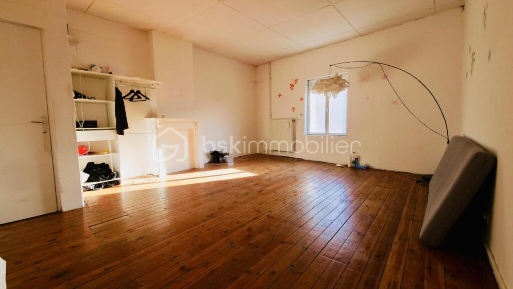 ✨ MAISON FAMILIALE D’EXCEPTION – 220 m² – JARDIN – GARAGE – AUCUN TRAVAUX ✨ – 7 pièces – 5 chambres – 220 m²