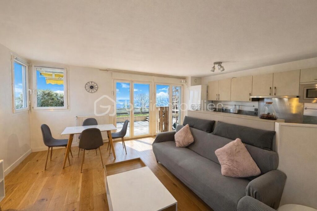 COUP DE CŒUR – 3 PIÈCES AVEC TERRASSE & JARDIN – VUE JURA – 3 pièces – 2 chambres – 72 m²