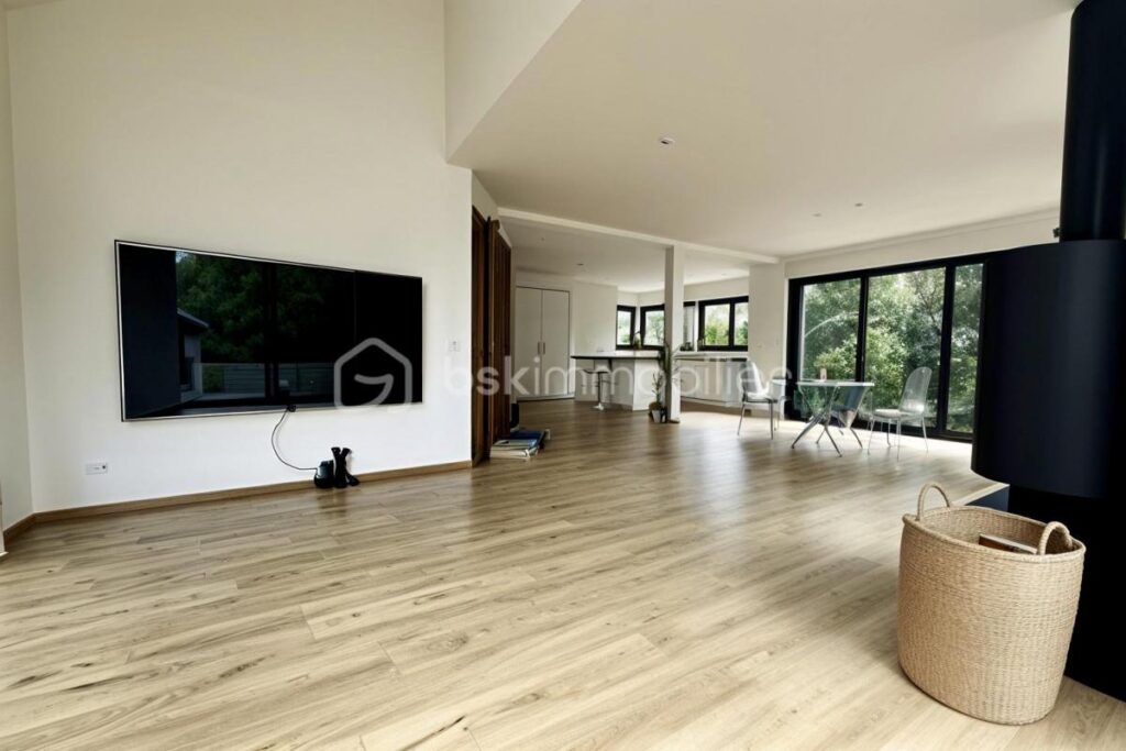 BELLE MAISON FAMILIALE – 7 pièces – 4 chambres – 144 m²