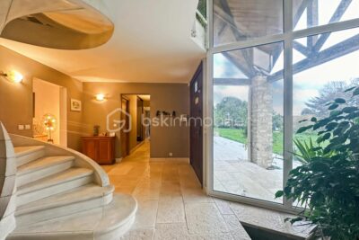 Magnifique demeure – 8 pièces – 5 chambres – 264 m²