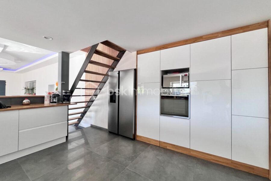 Maison à vendre à Chambost allieres